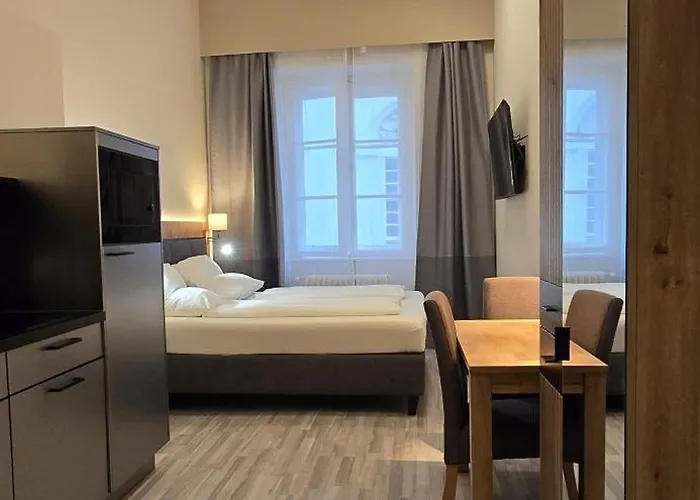 Elegance Lux Living 207 *